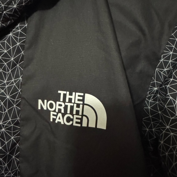 ⚡️The North Face Geometric Black and White Jacket Windwall Size Medium - Picture 3 of 9